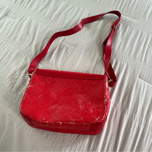 GUCCI Vintage Red Monogram Crossbody Bag with original Box and Dustbag - Picture 7 of 15